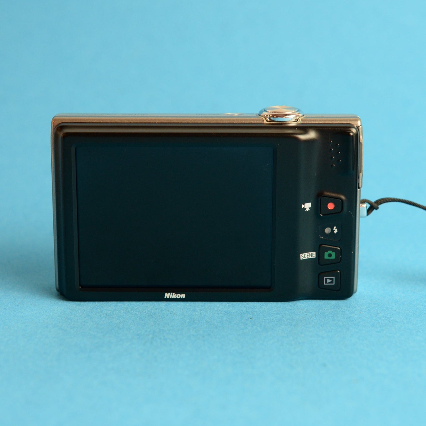 Nikon Coolpix S6100 Digital Camera | 16MP | Tested & Working | Silver