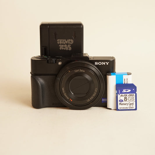 Sony DSC-RX100 II Digital Camera | 20.2MP | Read Description | Black