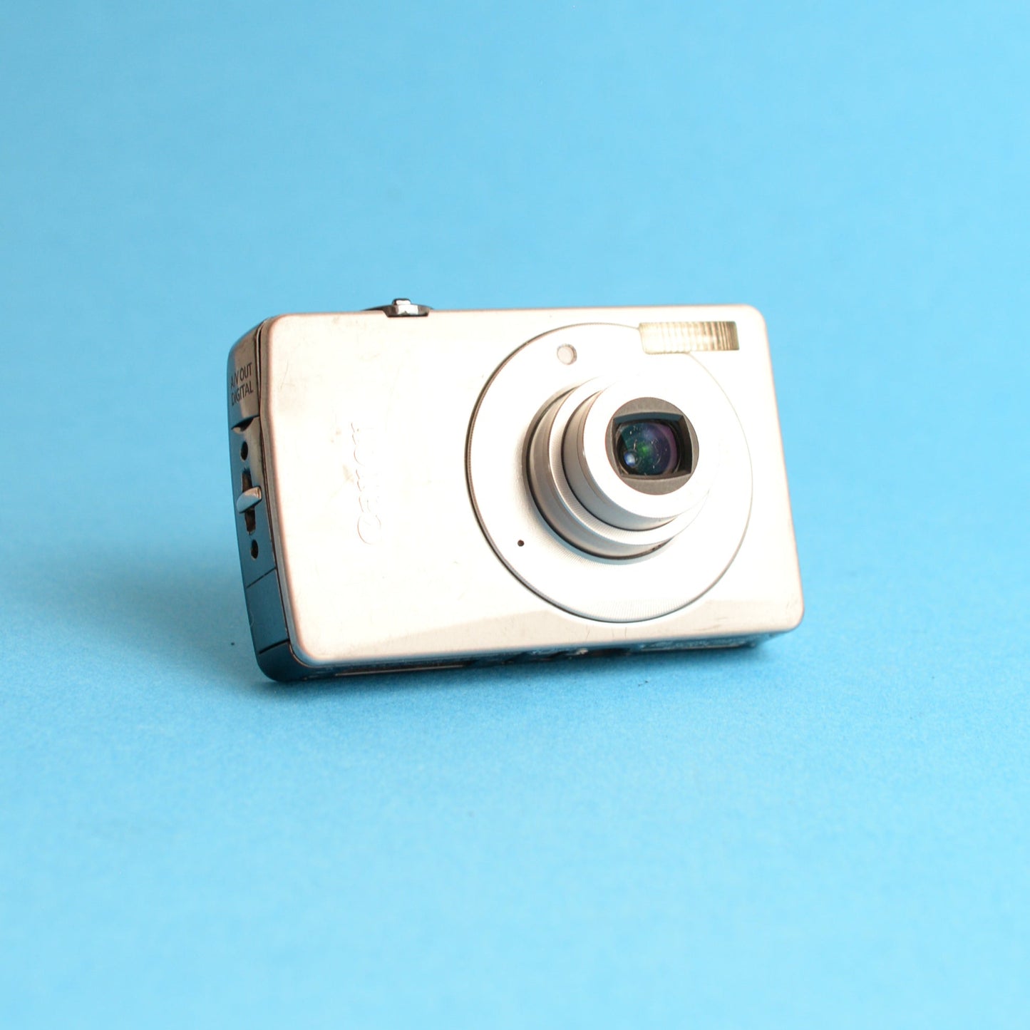 Canon PowerShot SD750 Digital Camera | 7.1MP | Read Description | Silver