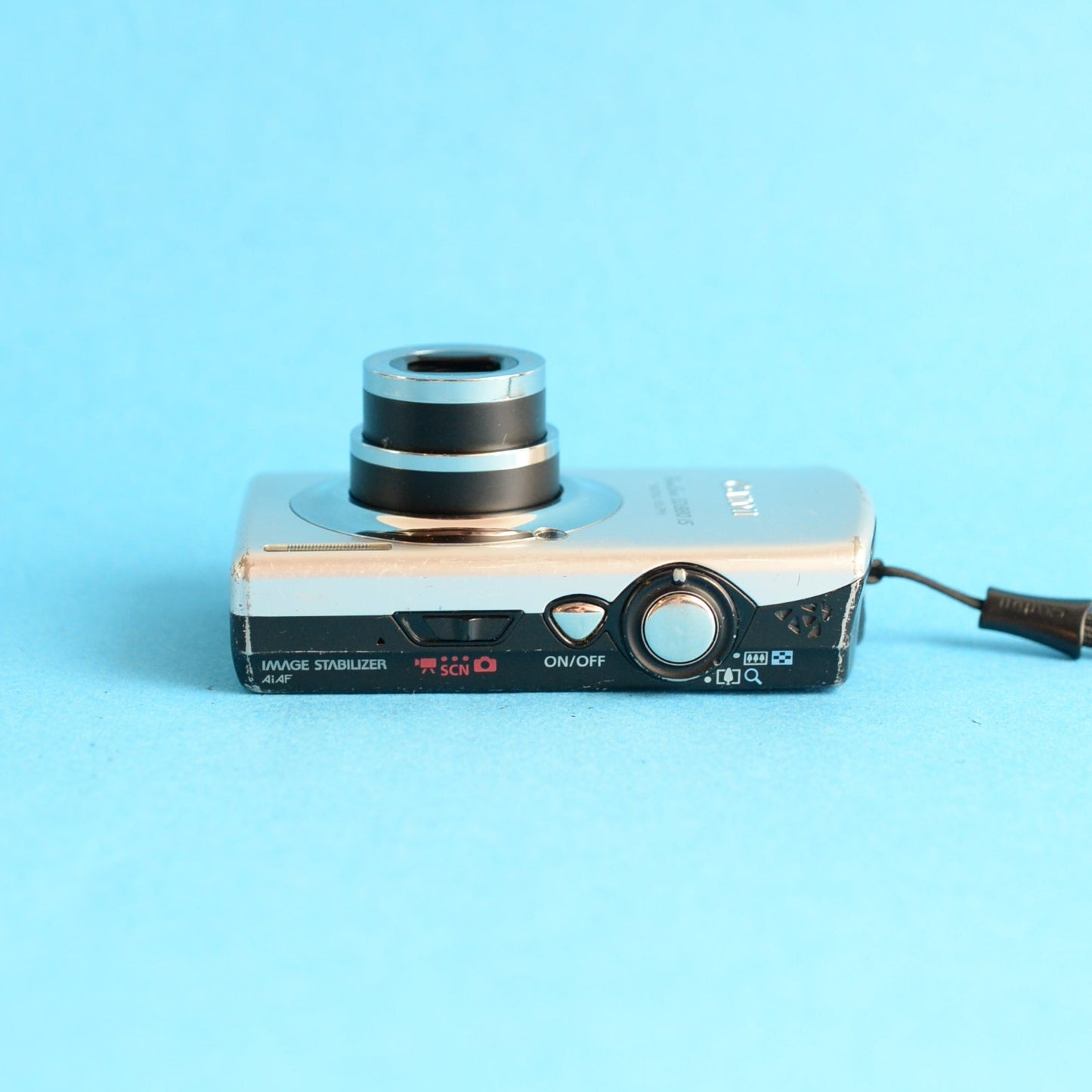 Canon PowerShot SD880 IS Digital Camera | 10MP | Tested & Working | Silver