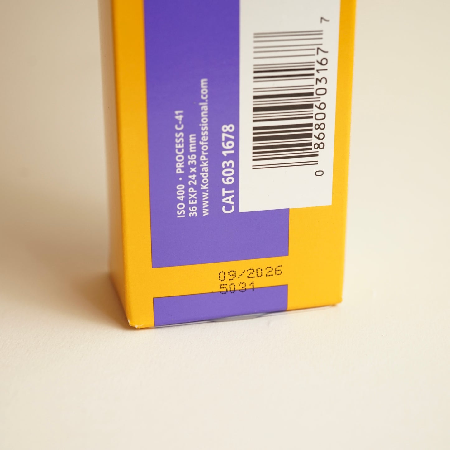 Kodak Portra 400 35mm Film | Single Roll | Color Negative | 36 Exp