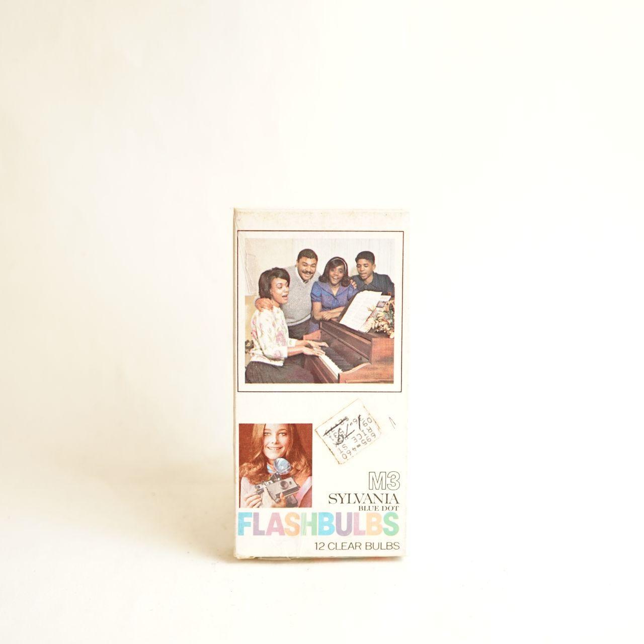 Sylvania Blue Dot M3 Flashbulbs | Vintage Camera Flash Bulbs | Boxed