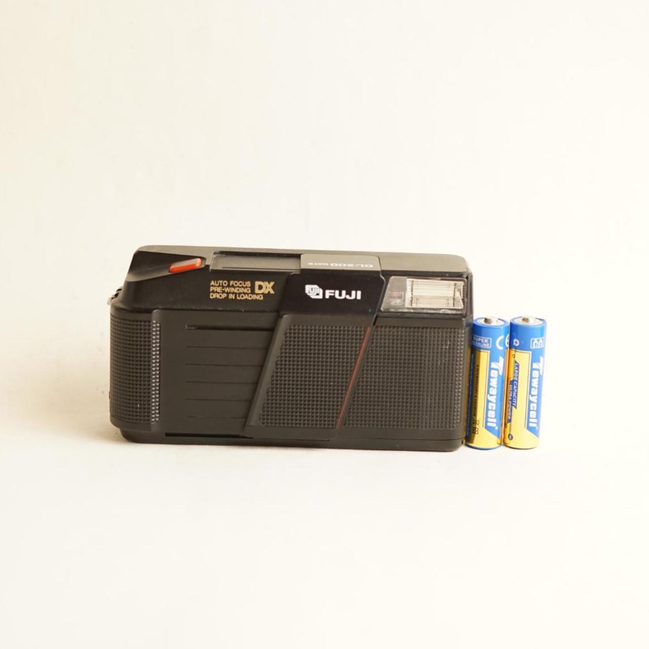 Fujifilm DL-200 Date Film Camera | 35mm Point & Shoot | Tested