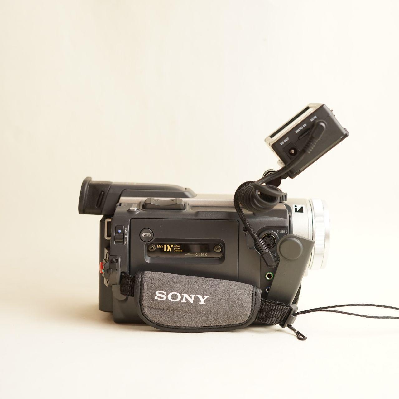 Sony Handycam DCR-TRV900 Camcorder | Tapeless Setup | Tested & Working | Silver