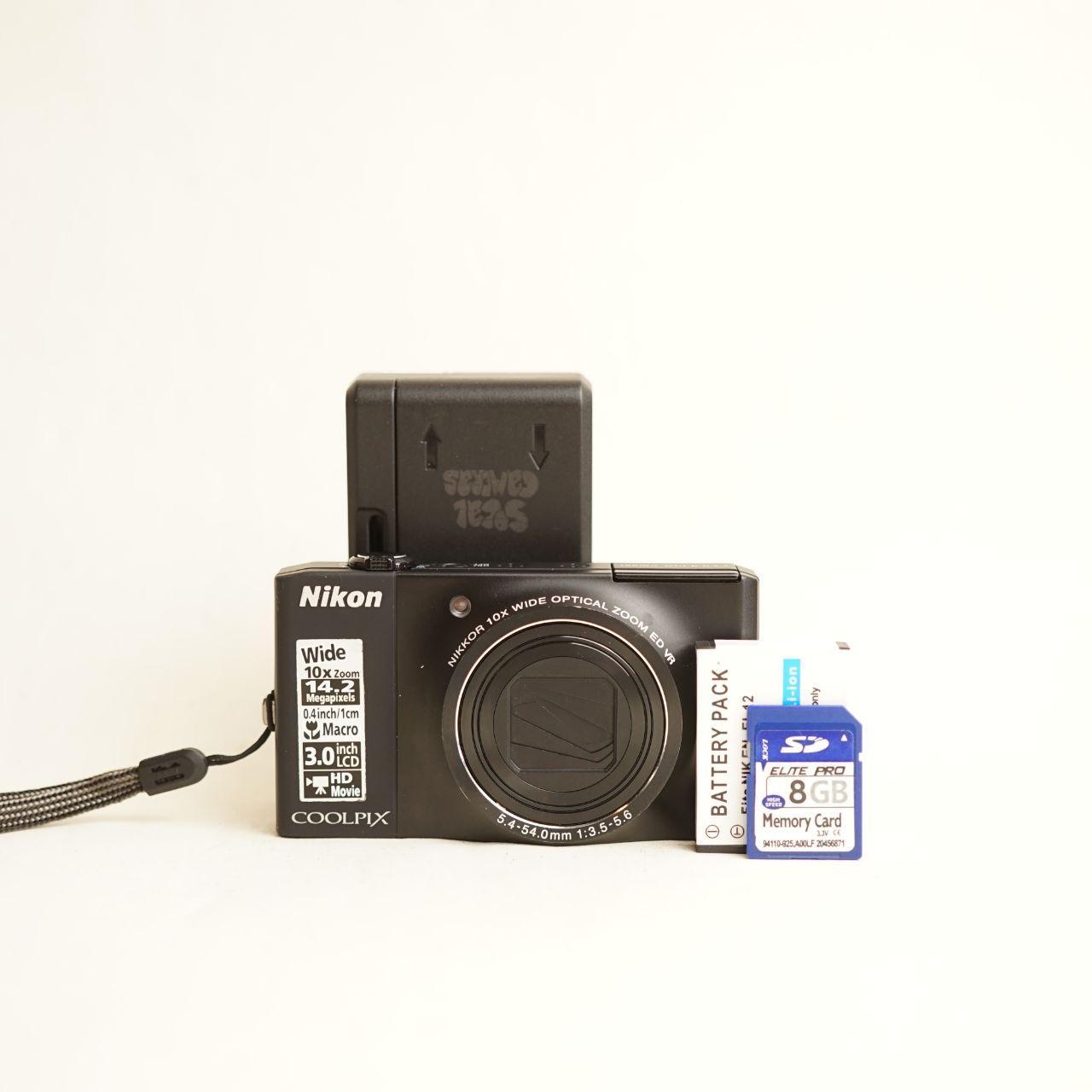 Nikon CoolPix S8000 Digital Camera | 14.2MP | Read Description