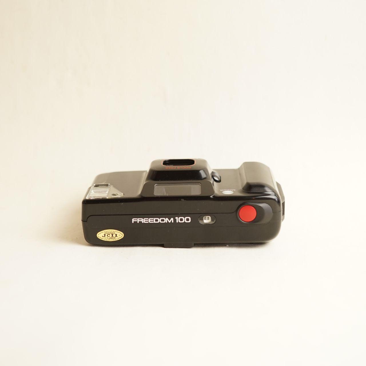 Minolta Freedom 100 Film Camera | 35mm Point & Shoot | Tested & Working | Black
