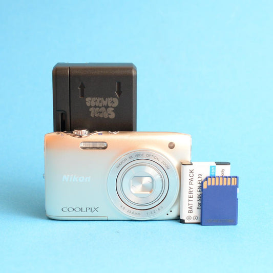 Nikon Coolpix S3100 Digital Camera | 14MP | Tested & Working | Silver