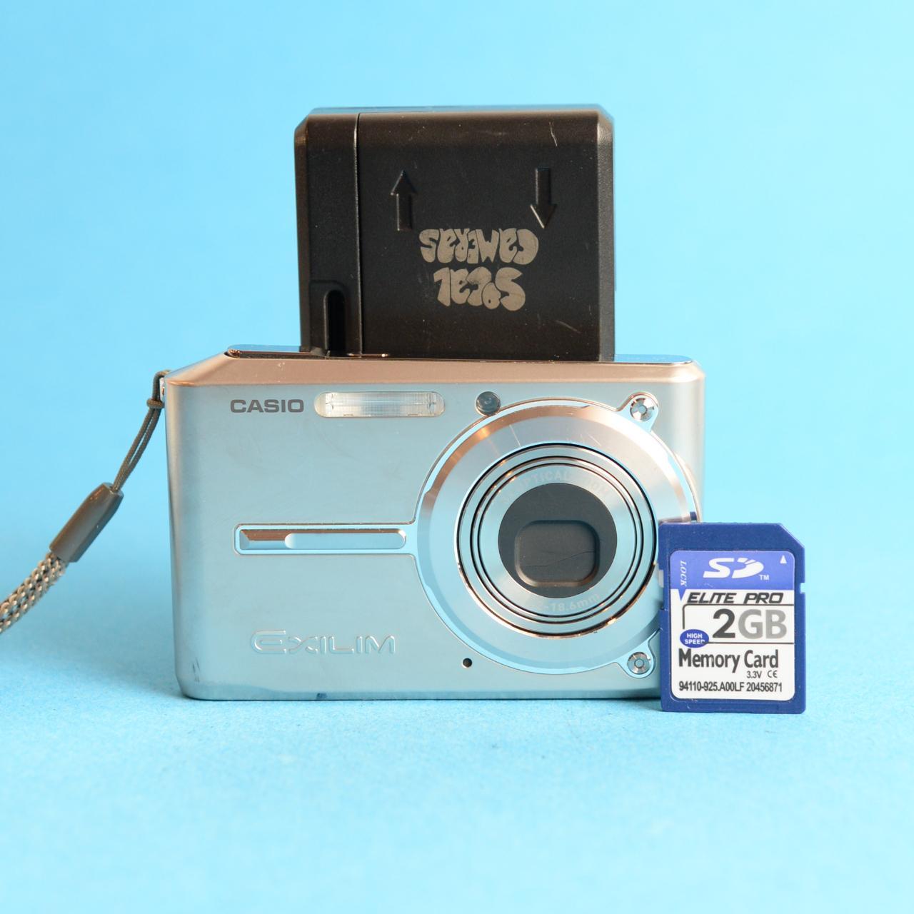 Casio Exilim EX-S600 Digital Camera | 6MP | Tested & Working | Silver