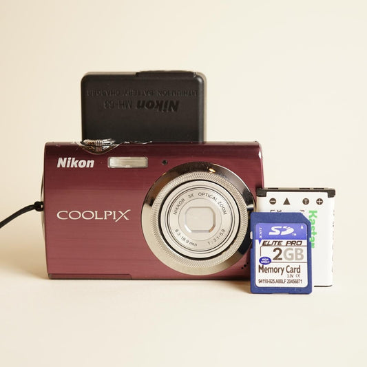 Nikon Coolpix S230 Digital Camera | 10MP | Tested & Working | Maroon