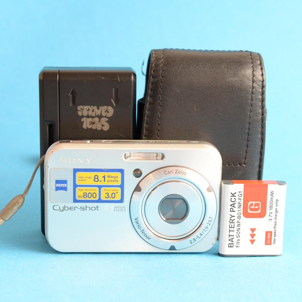 Sony Cyber-shot DSC-N1 Digital Camera | 8MP | Tested & Working | Silver