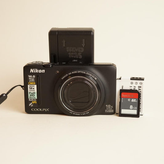 Nikon Coolpix S9300 Digital Camera | 16MP | Read Description | Black