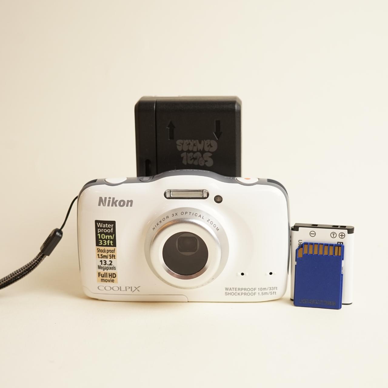 Nikon Coolpix S32 Digital Camera | 13.2MP | Tested & Working | White