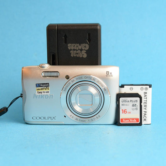 Nikon Coolpix A300 Digital Camera | 20MP | Tested & Working | Silver