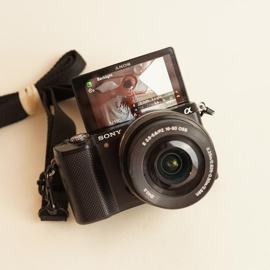 Sony A5000 Mirrorless Digital Camera | 20.1MP | Tested & Working | Black