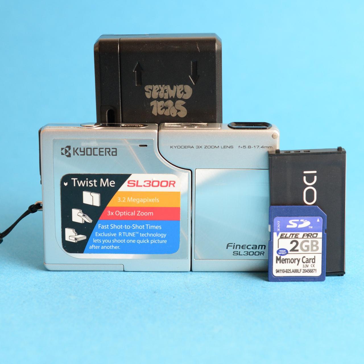 Kyocera Finecam 300SL Digital Camera | 3.2MP | Tested & Working | Silver