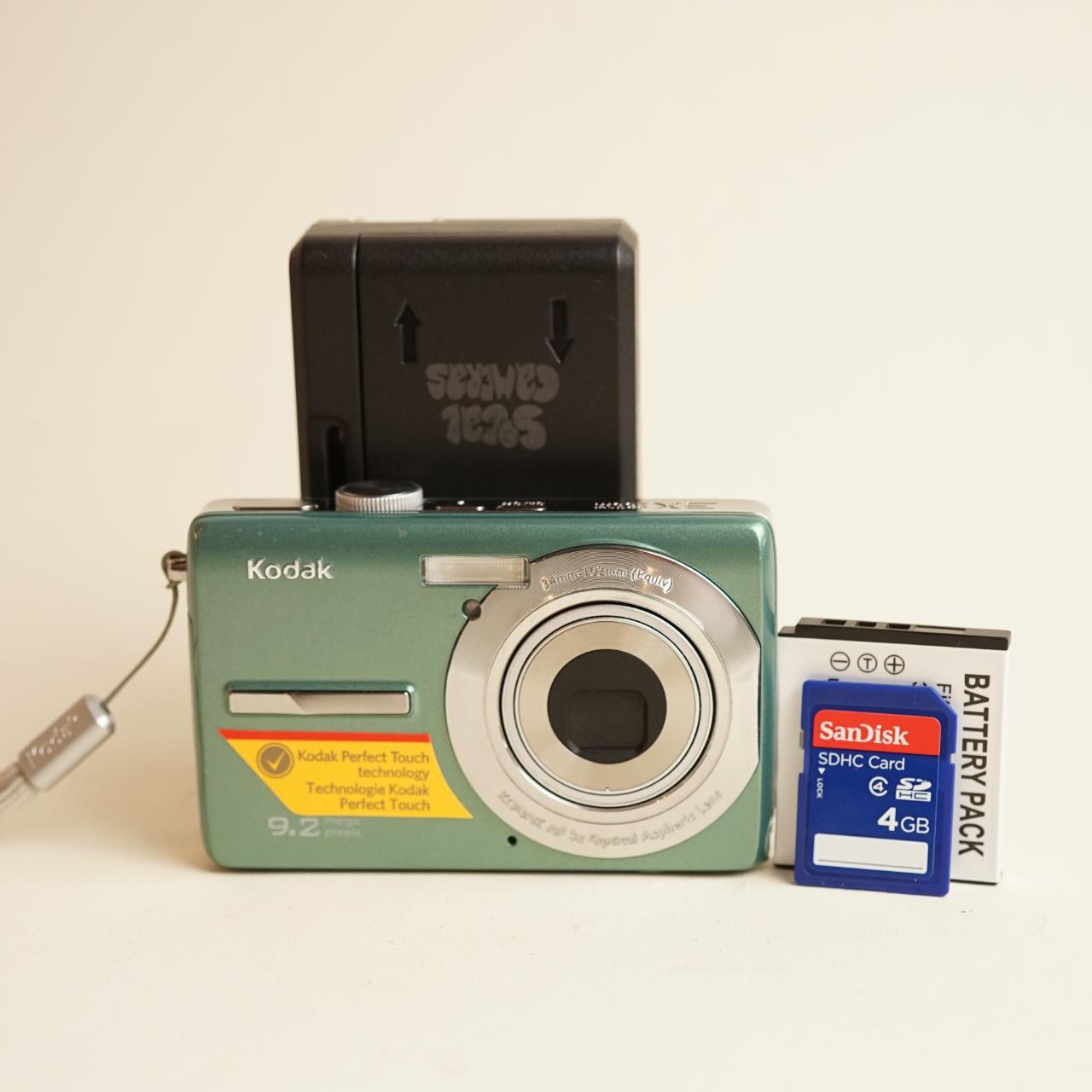 Kodak EasyShare M320 Digital Camera | 9.2MP | Tested & Working | Seafoam Blue