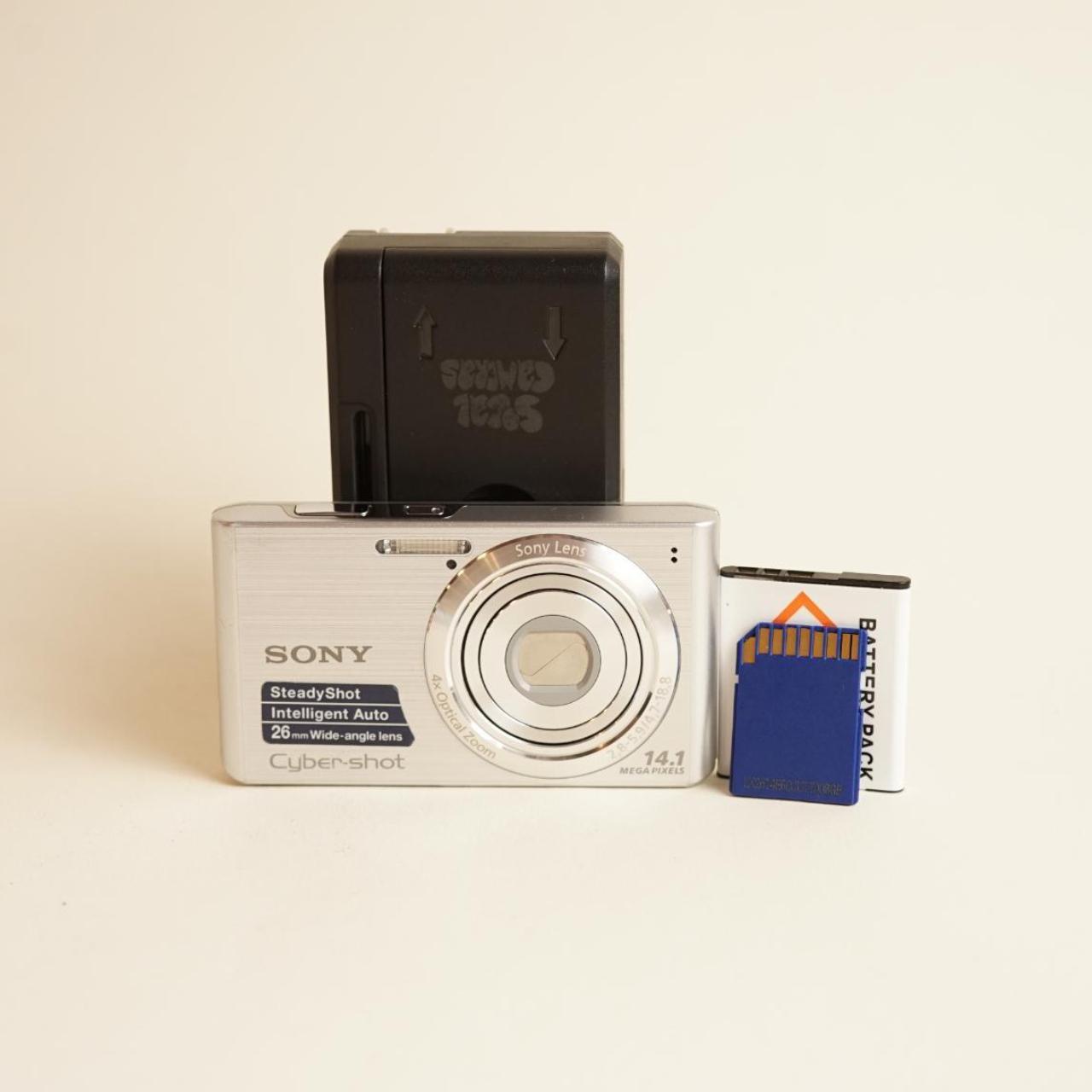 Sony CyberShot DSC-W610 Digital Camera | 14.1MP | Tested & Working | Silver