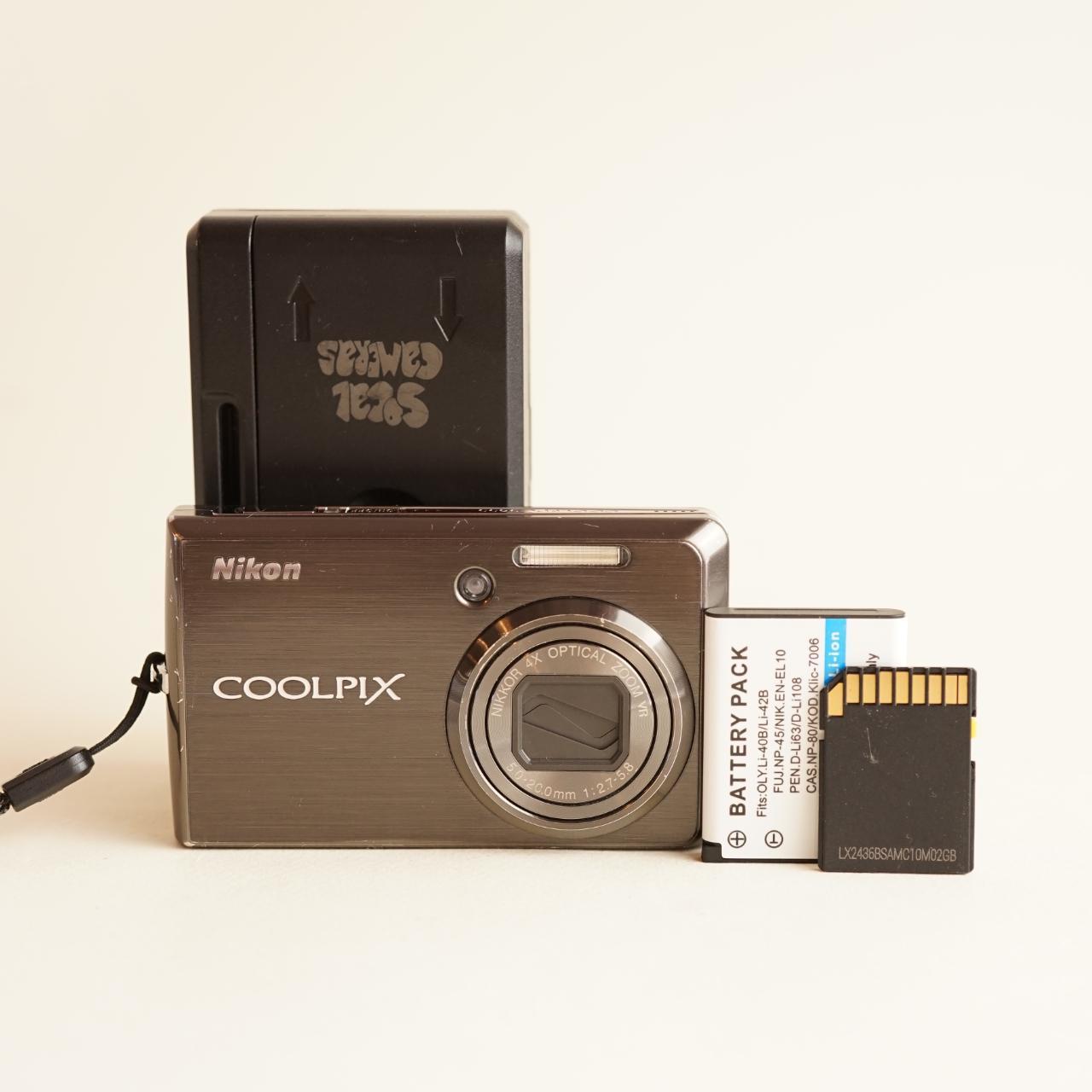 Nikon Coolpix S600 Digital Camera | 10MP | Tested & Working | Grey