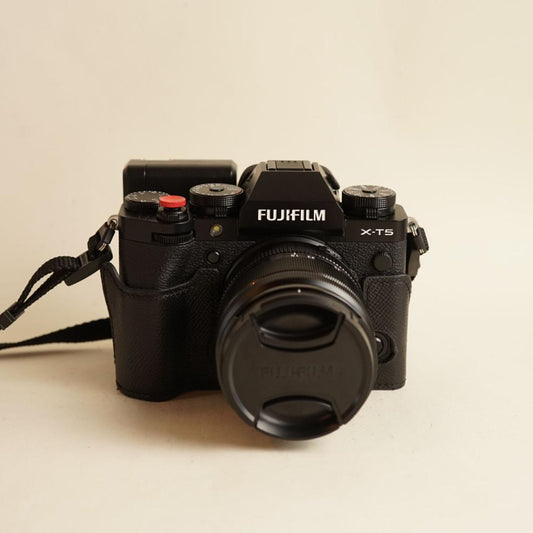 Fujifilm X-T5 Digital Camera (382 Shutter Count) | 40.2MP APS-C Mirrorless | Tested & Working | Black