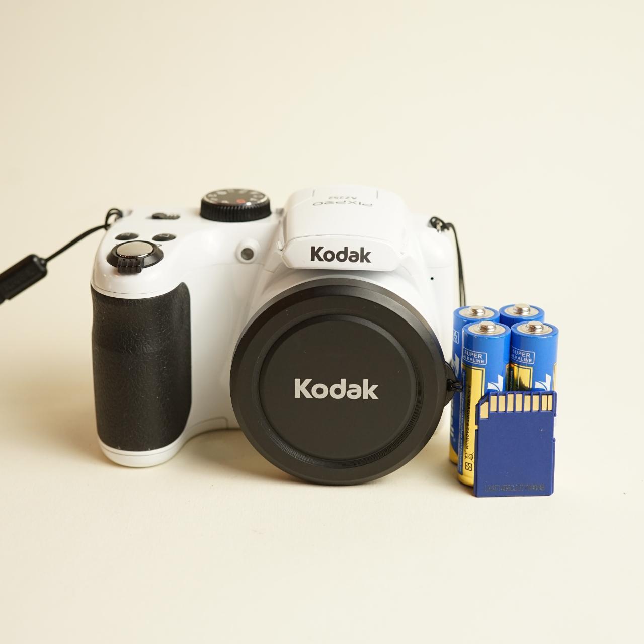 Kodak PIXPRO AZ252 Digital Camera | 16MP | Tested & Working | White