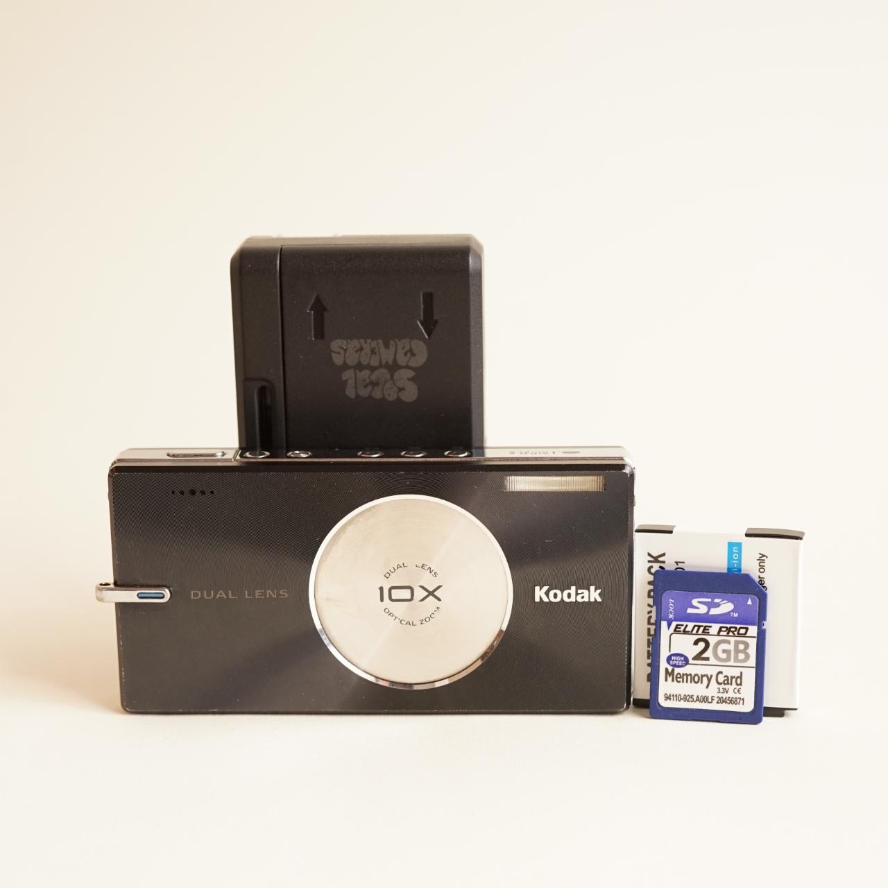 Kodak EasyShare V610 Digital Camera | 6.1MP | Read Description | Black