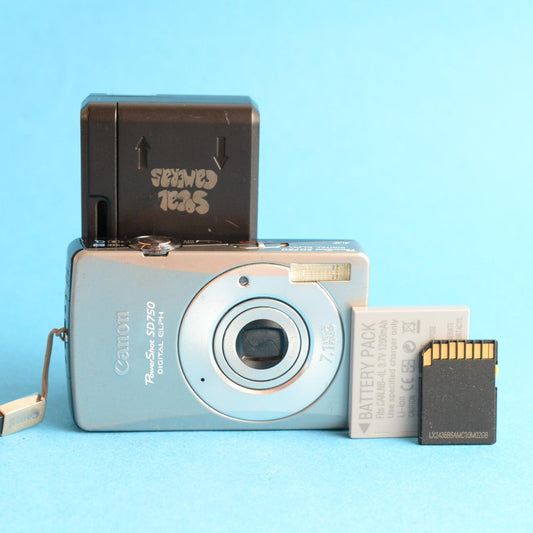 Canon PowerShot SD750 Digital Camera | 7MP | Read Description | Silver