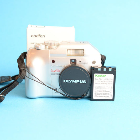 Olympus Camedia C-5000 Digital Camera | 5MP | Tested & Working | Silver