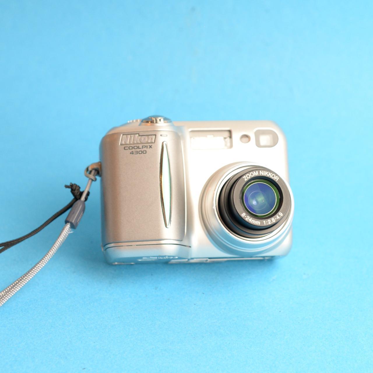 Nikon Coolpix 4300 Digital Camera | 4MP | Tested & Working | Silver