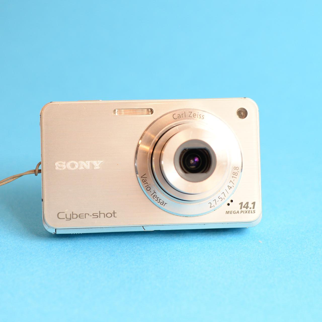 Sony Cyber-shot DSC-W560 Digital Camera | 14.1MP | Read Description | Silver
