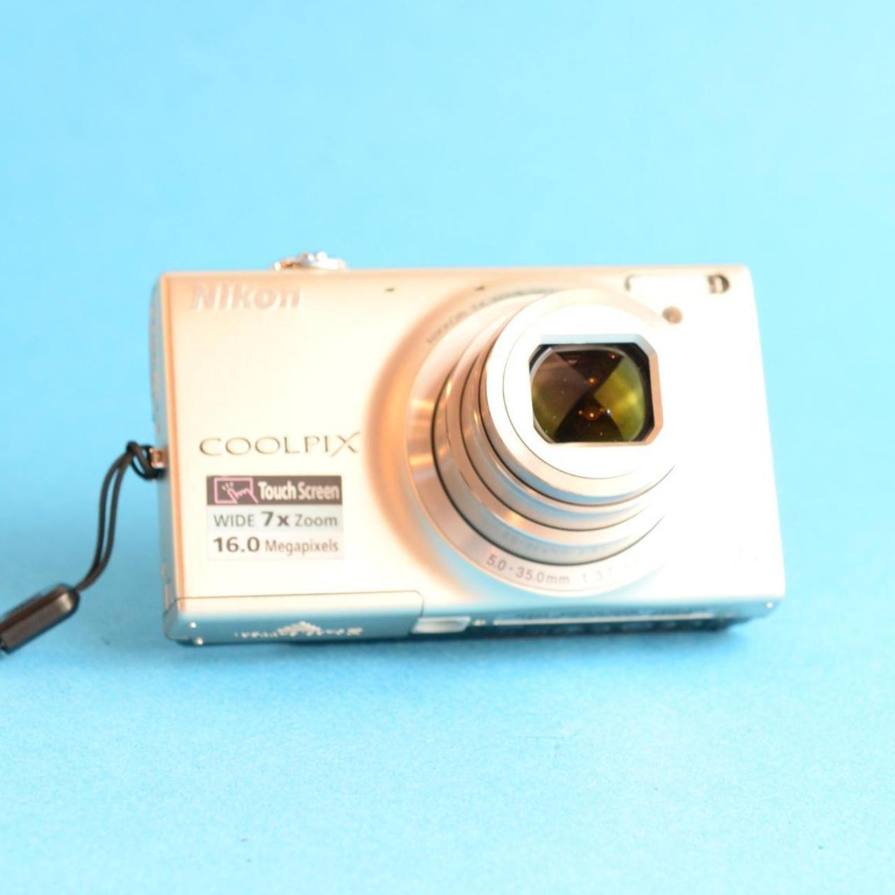 Nikon Coolpix S6100 Digital Camera | 16MP | Tested & Working | Silver