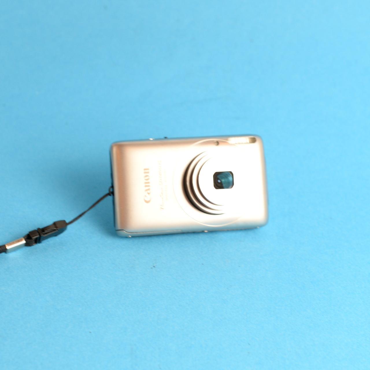 Canon PowerShot SD1400 IS Digital Camera | 14.1MP | Tested & Working | Silver