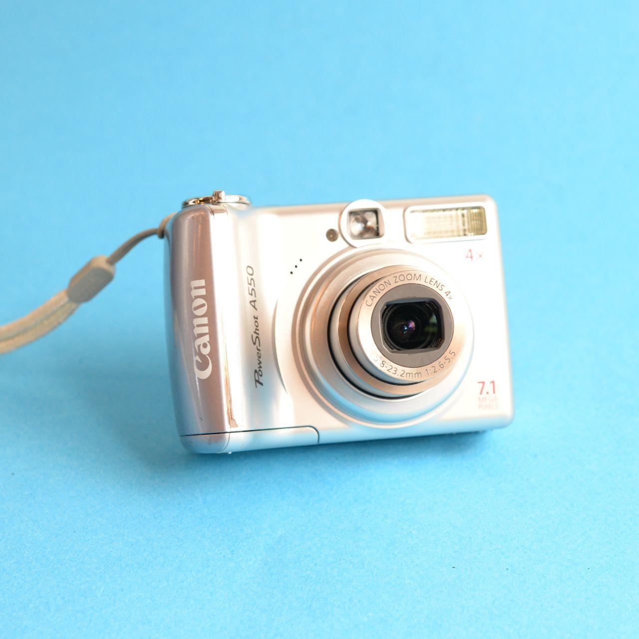 Canon PowerShot A550 Digital Camera | 7.1MP | Tested & Working | Silver