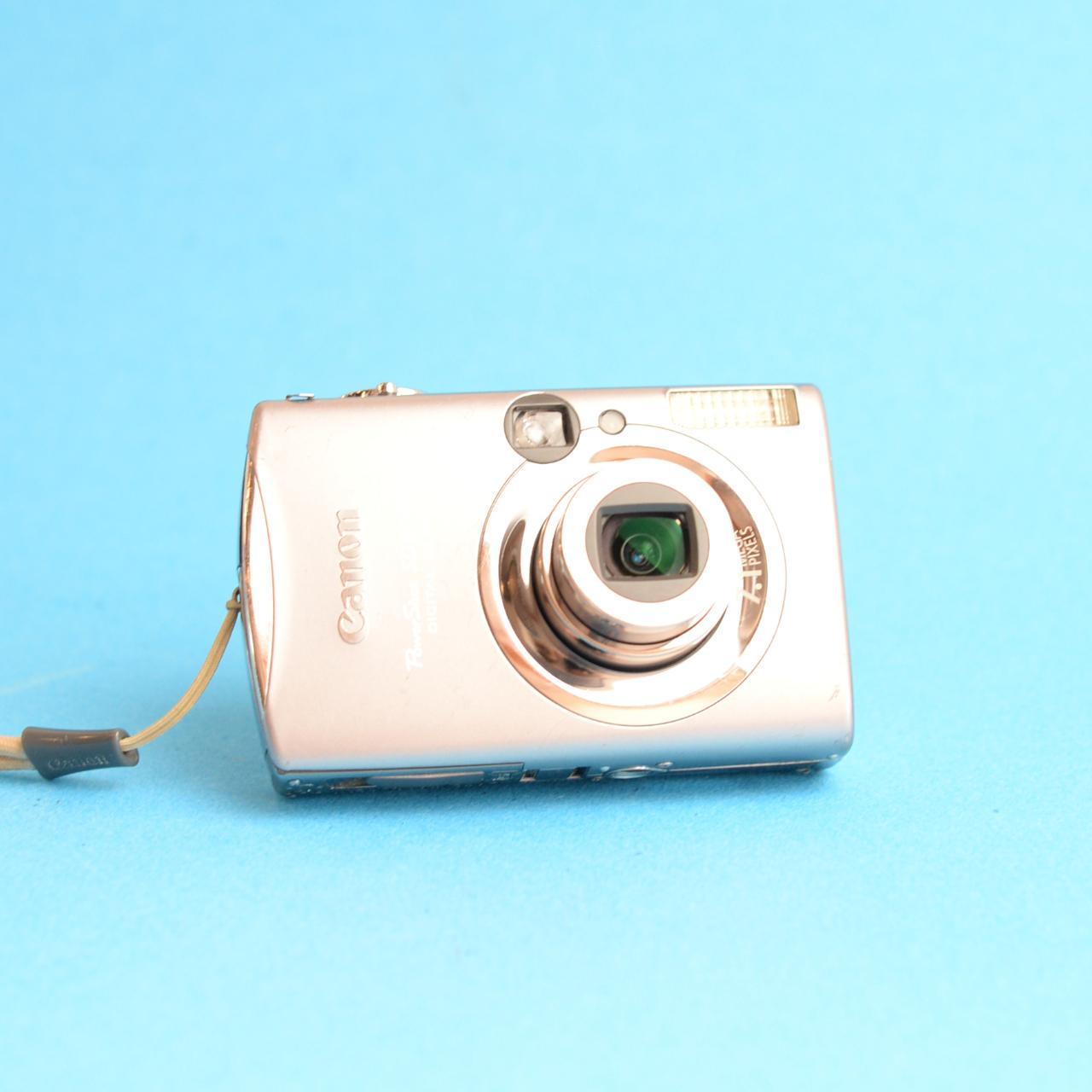 Canon PowerShot SD800 ELPH IS Digital Camera | 7.1MP | Tested & Working | Silver