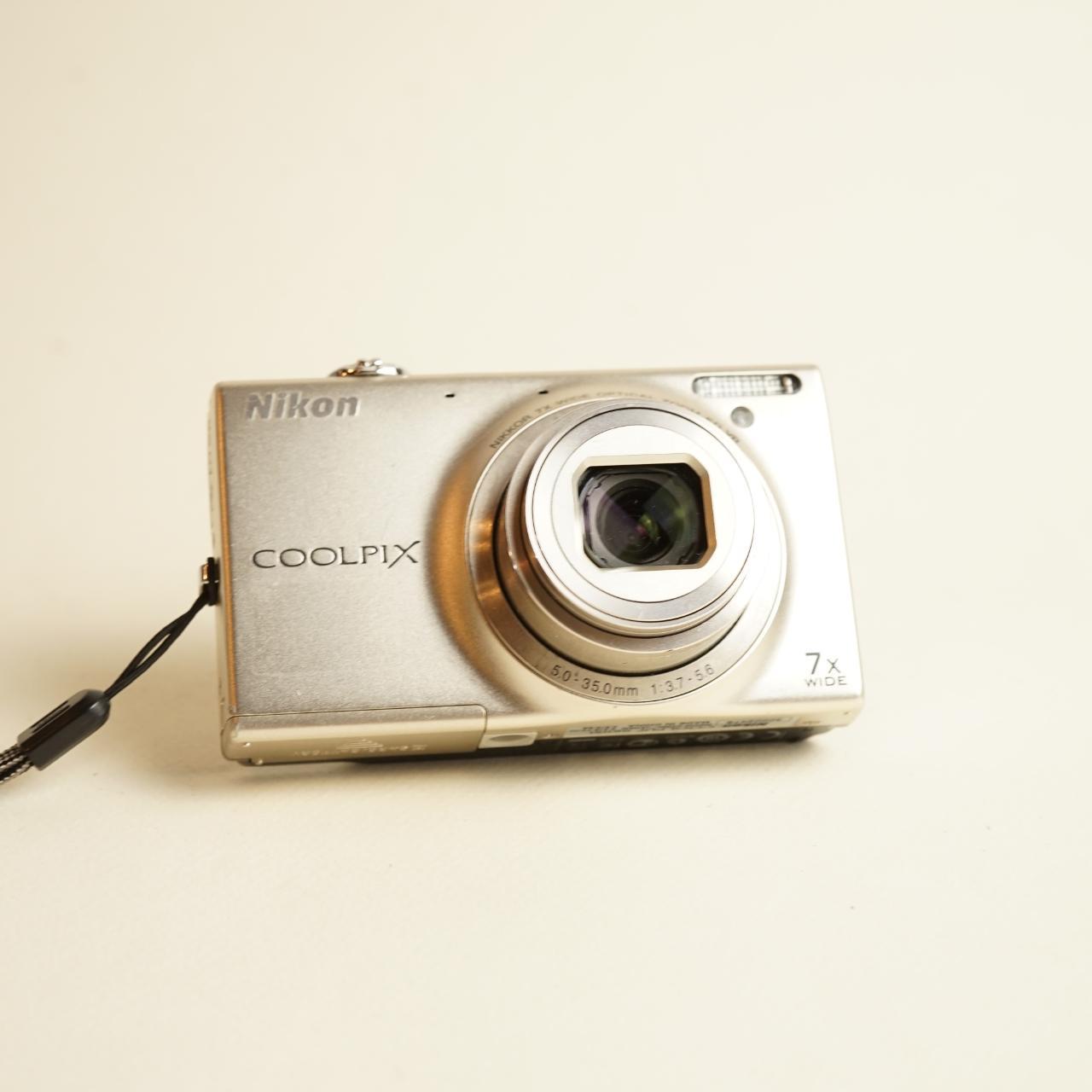 Nikon Coolpix S6100 Digital Camera | 16MP | Tested & Working | Silver