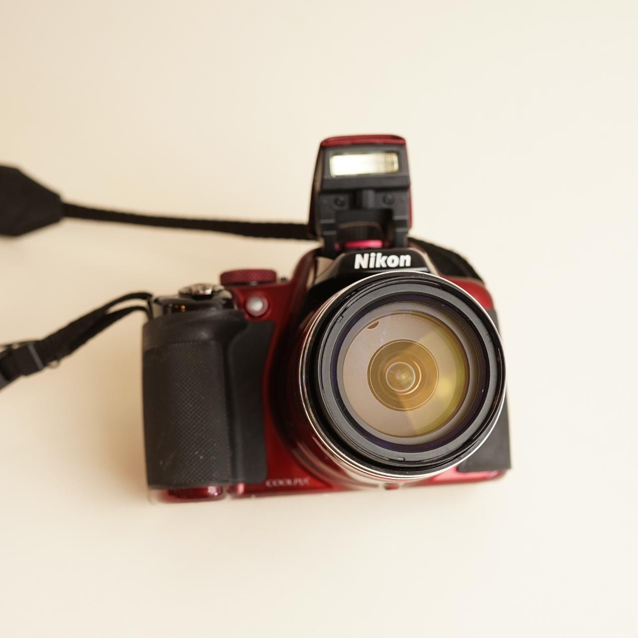 Nikon Coolpix P520 w/ selfie screen Digital Camera | 18.1MP | Tested & Working | Red