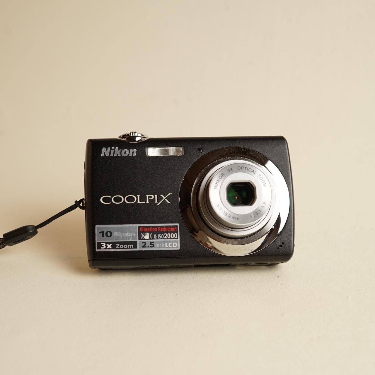 Nikon Coolpix S220 Digital Camera | 10MP | Tested & Working | Black