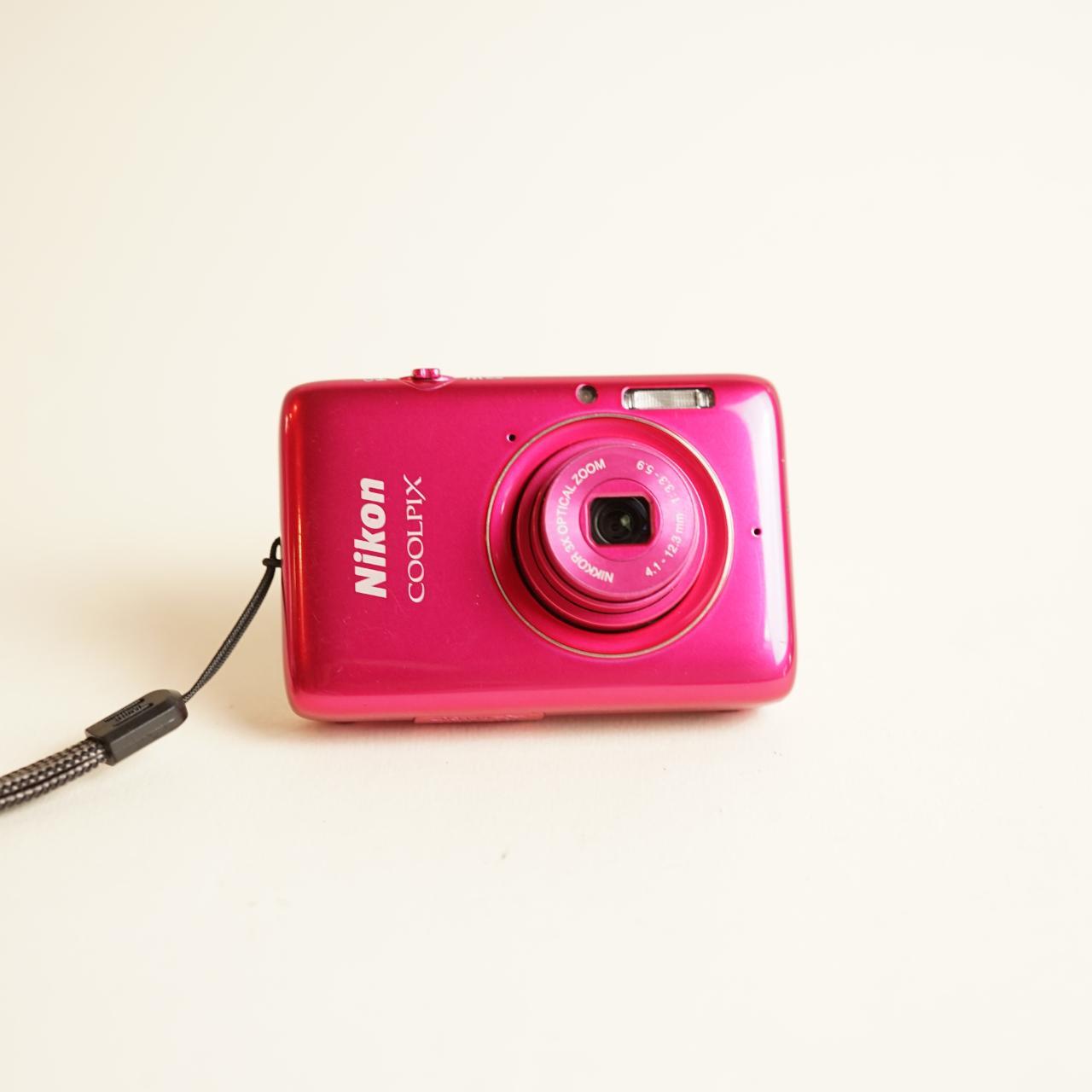 Nikon Coolpix S01 Digital Camera | 13.2MP | Tested & Working | Pink
