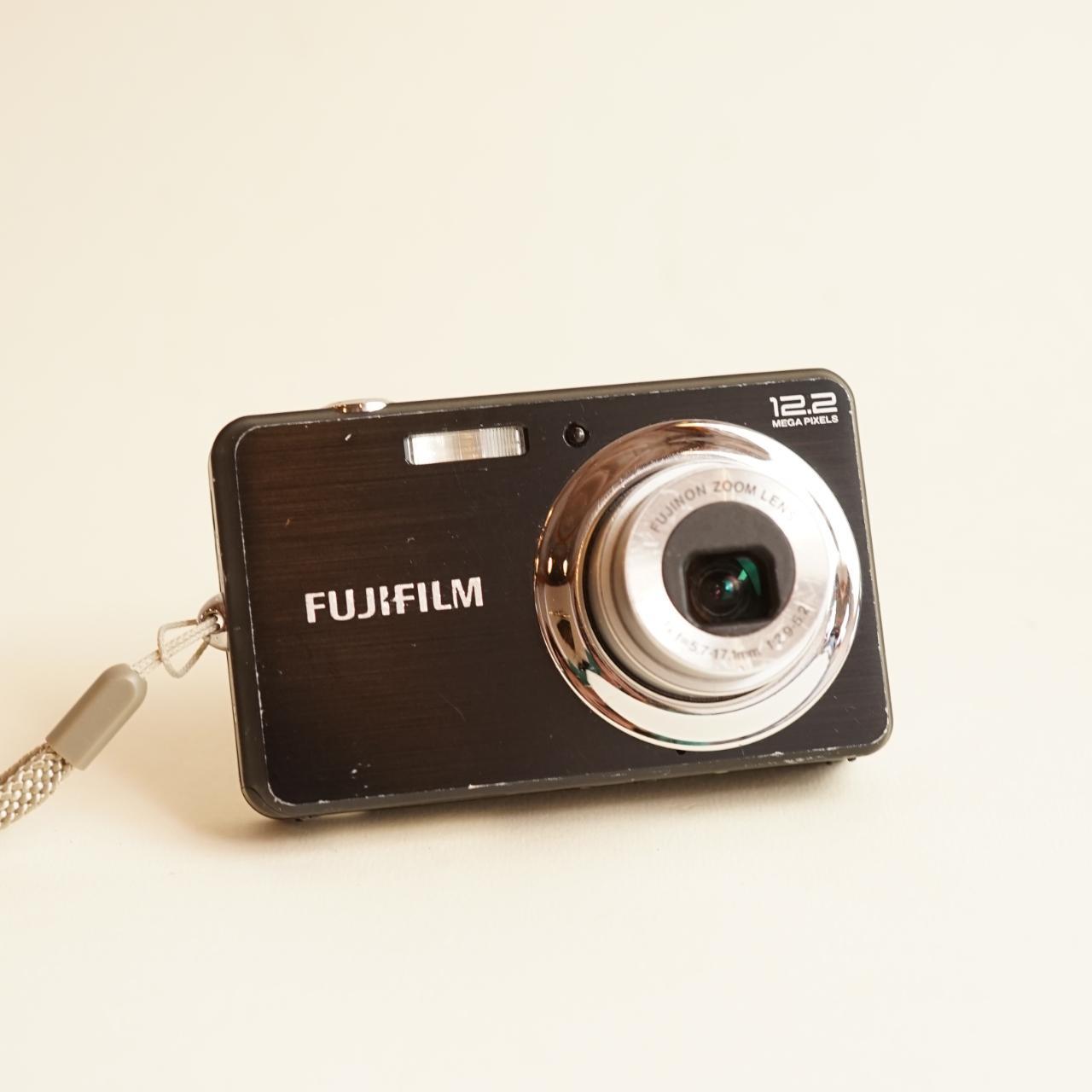 Fujifilm FinePix J40 Digital Camera | 12MP | Read Description | Black