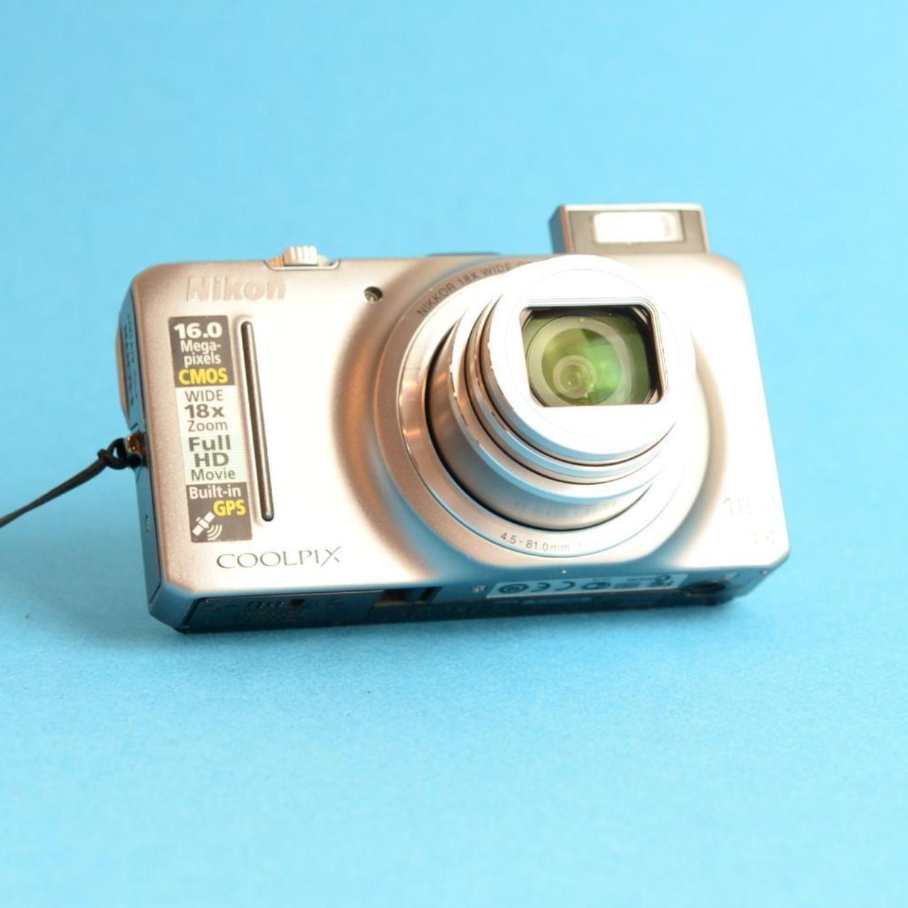 Nikon Coolpix S9300 Digital Camera | 16MP | Tested & Working | Silver