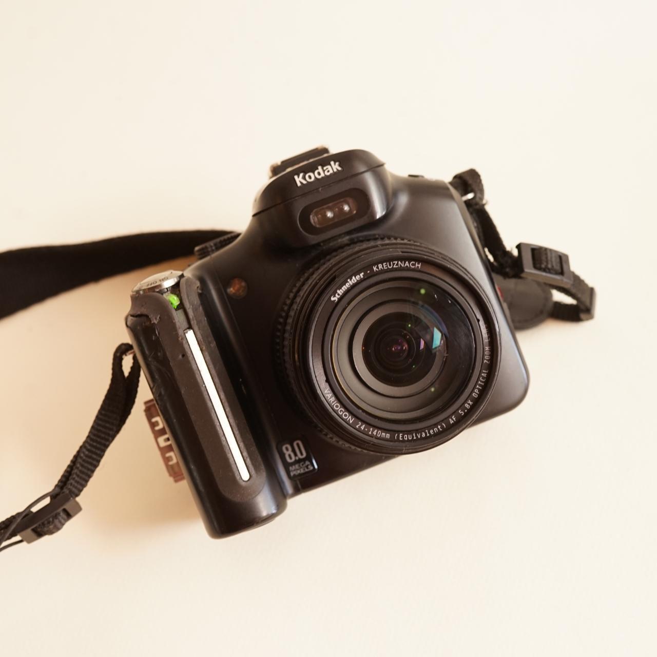 Kodak EasyShare P880 Digital Camera | 8MP | Read Description | Black