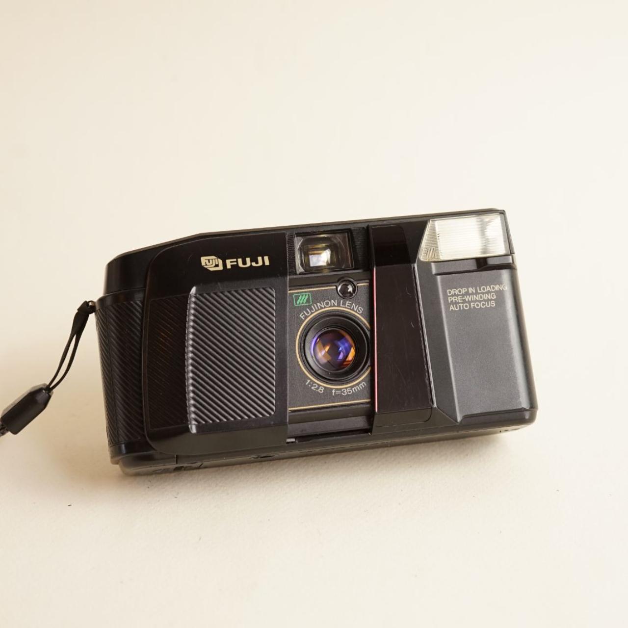 Fujifilm DL-300 Film Camera | 35mm Point & Shoot | Tested & Working | Black