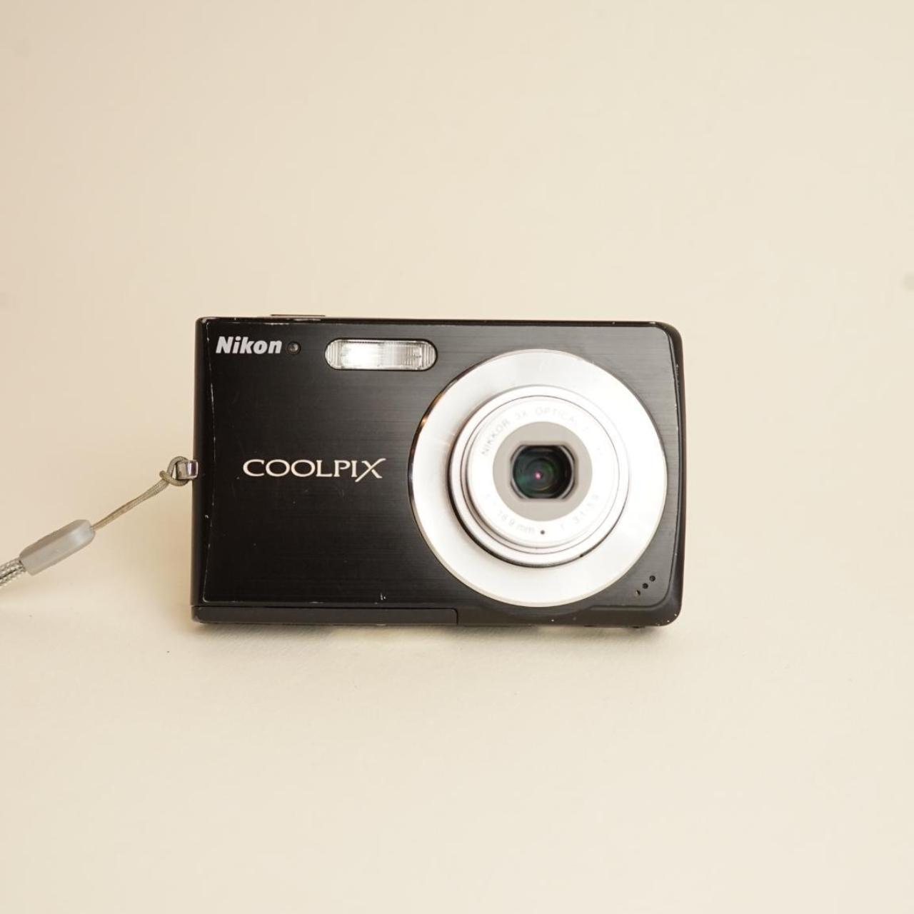 Nikon Coolpix S200 Digital Camera | 7.1MP | Tested & Working | Black