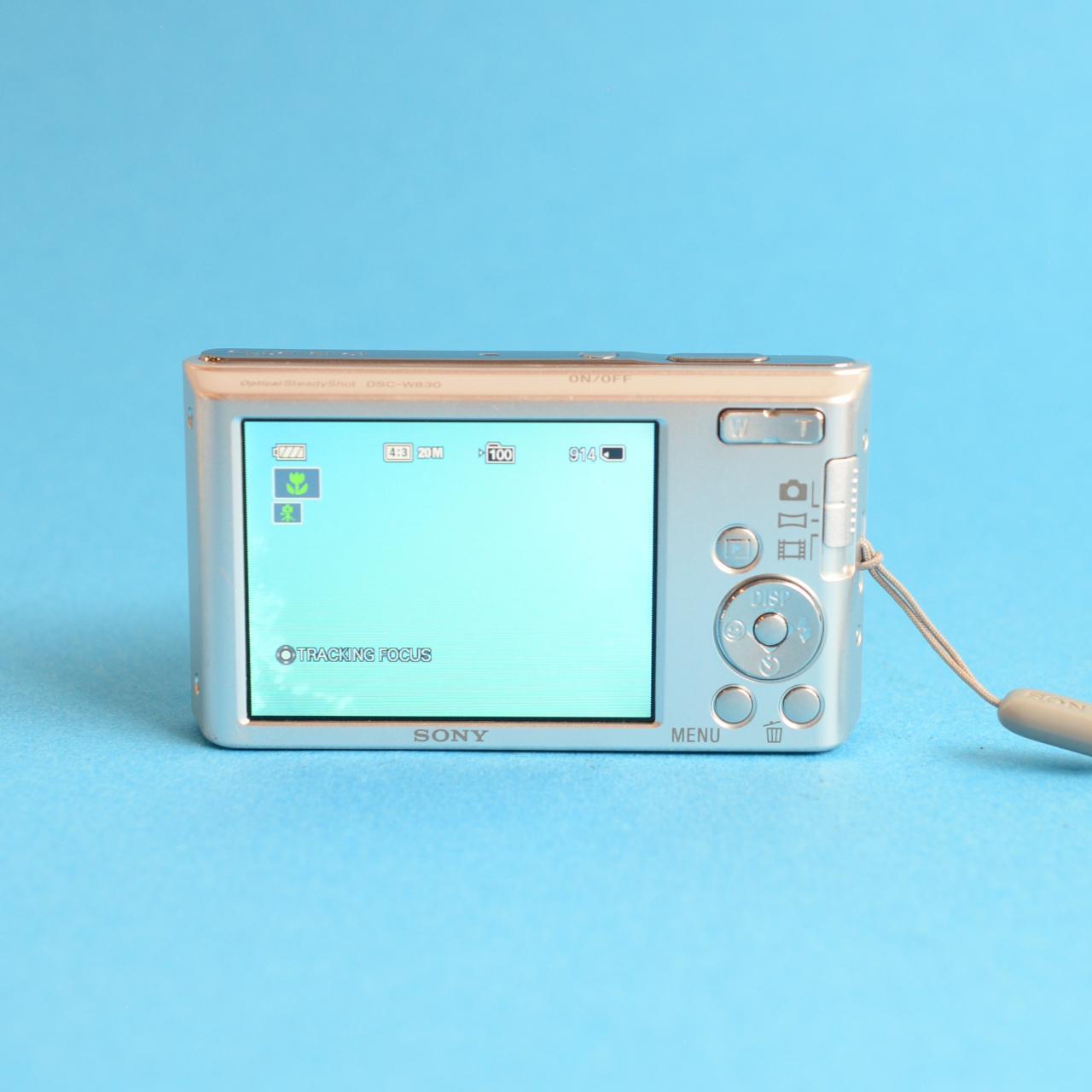 Sony Cyber-shot DSC-W830 Digital Camera | 20.1MP | Tested & Working | Silver