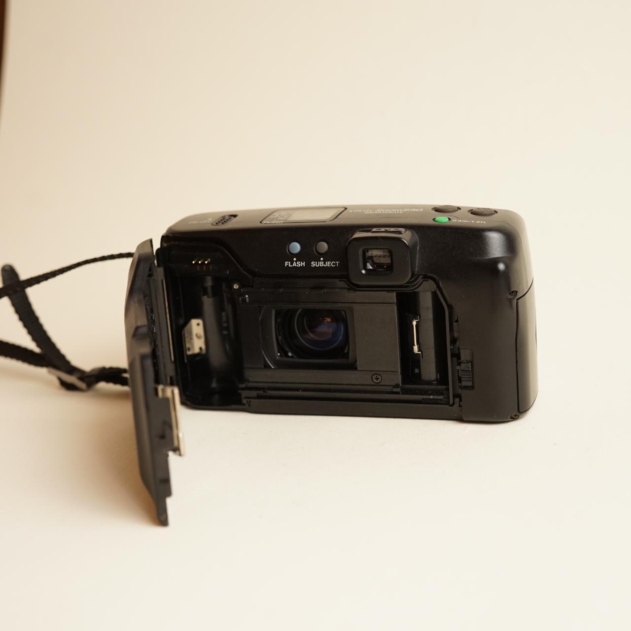 Olympus Infinity Zoom 230 Film Camera | 35mm Point & Shoot | Tested & Working | Black