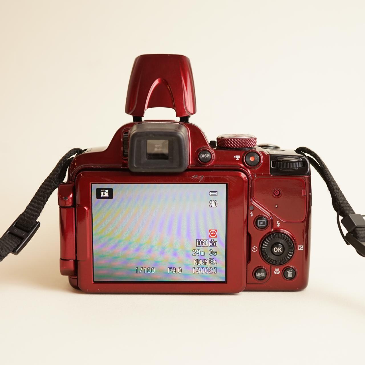Nikon Coolpix P520 w/ selfie screen Digital Camera | 18.1MP | Tested & Working | Red
