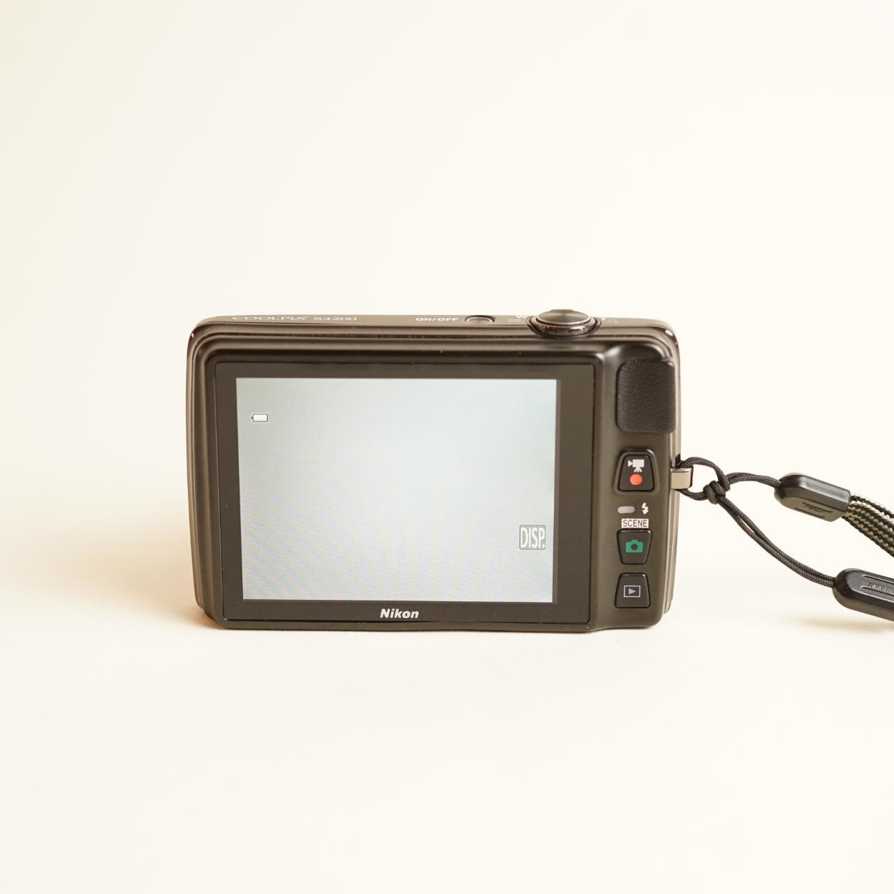 Nikon Coolpix S4200 Digital Camera | 16MP | Tested & Working | Black