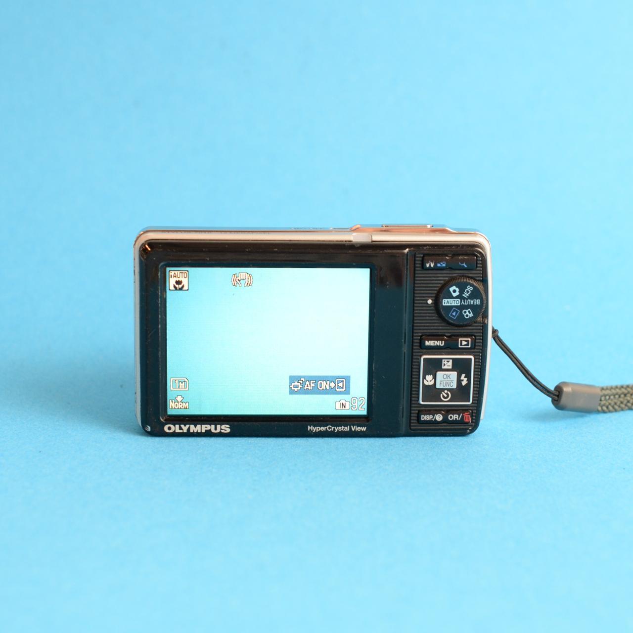 Olympus Stylus 7010 Digital Camera | 12MP | Read Description | Silver