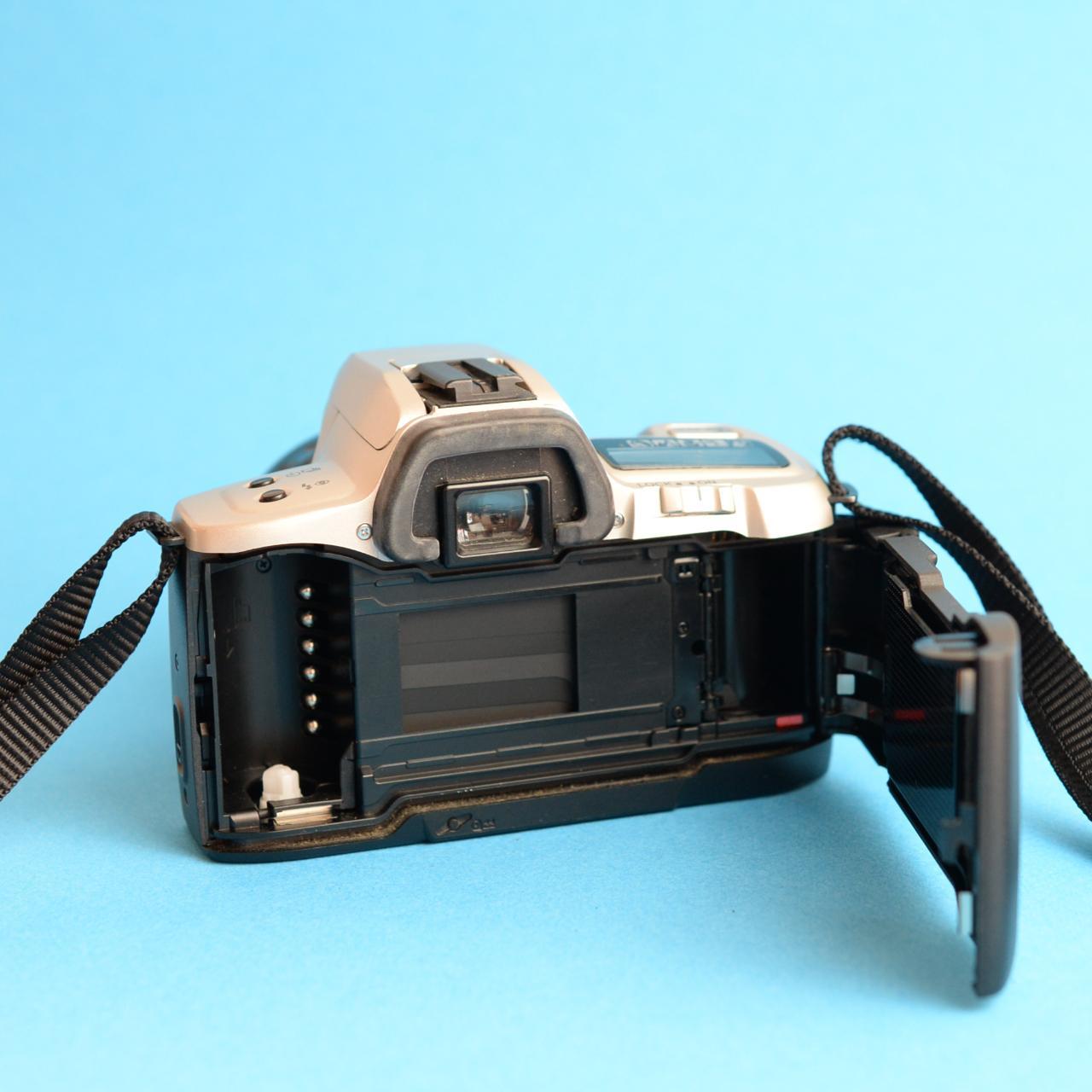 Minolta QT Si Film Camera | 35mm SLR | Tested & Working | Silver