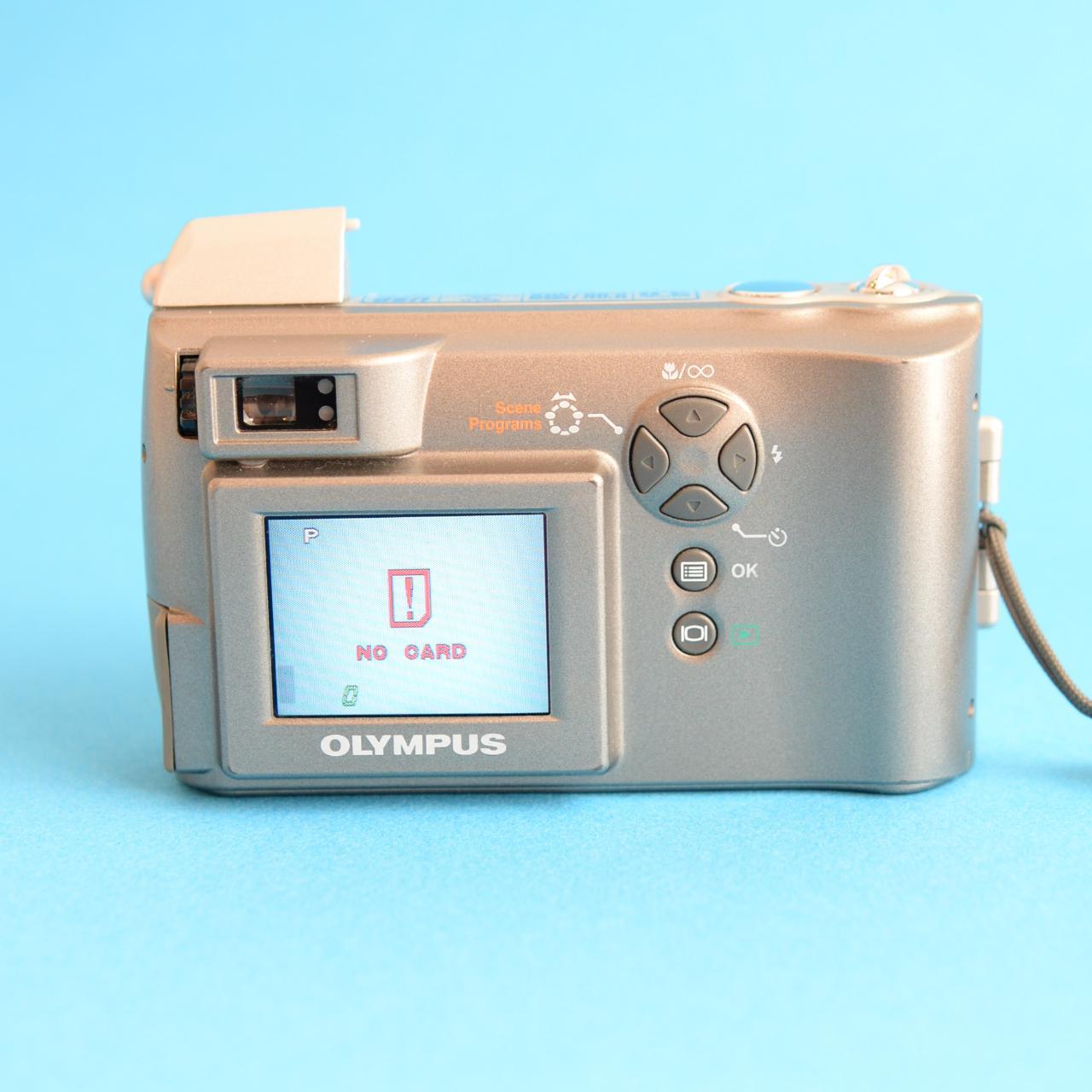 Olympus Camedia D-550 Zoom Digital Camera | 3.0MP | Tested & Working | Silver