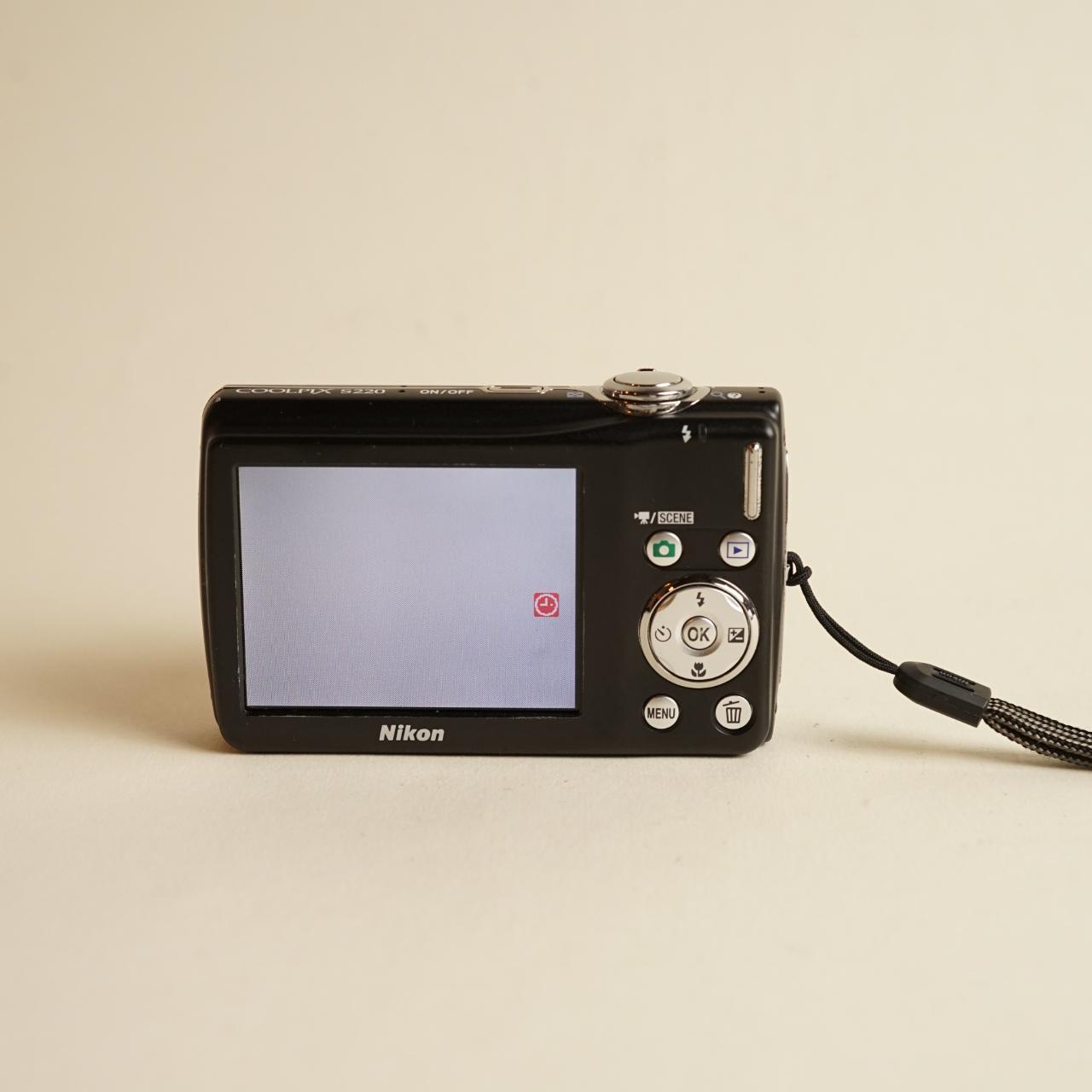 Nikon Coolpix S220 Digital Camera | 10MP | Tested & Working | Black
